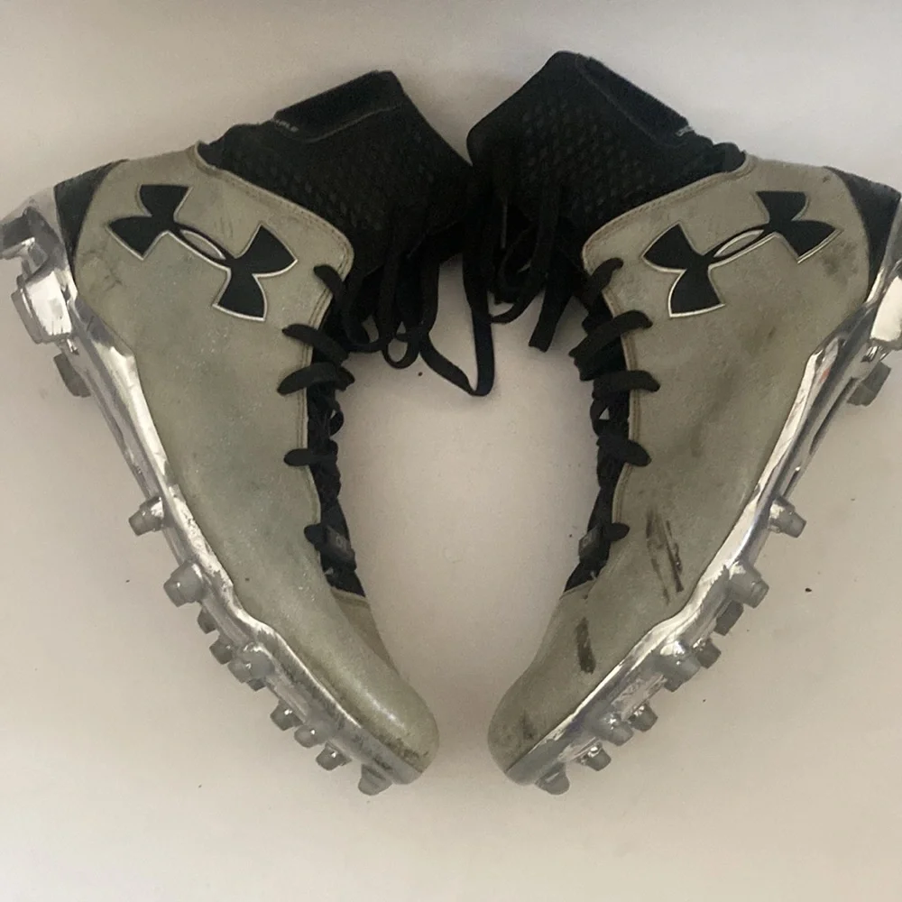 UNDER ARMOUR Spotlight Football Cleats Black Gray Size 11 GUC